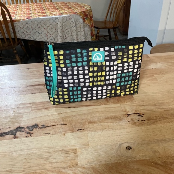 Igloo Stylish Multicolor Women's lunch bag insulated - Picture 2 of 5